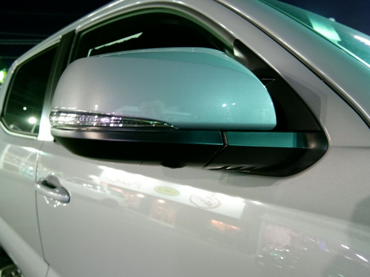 ２０２１年アメリカモデル　タコマ　TRDオフロード　LEDヘッドライト　シーケンシャルウィンカー